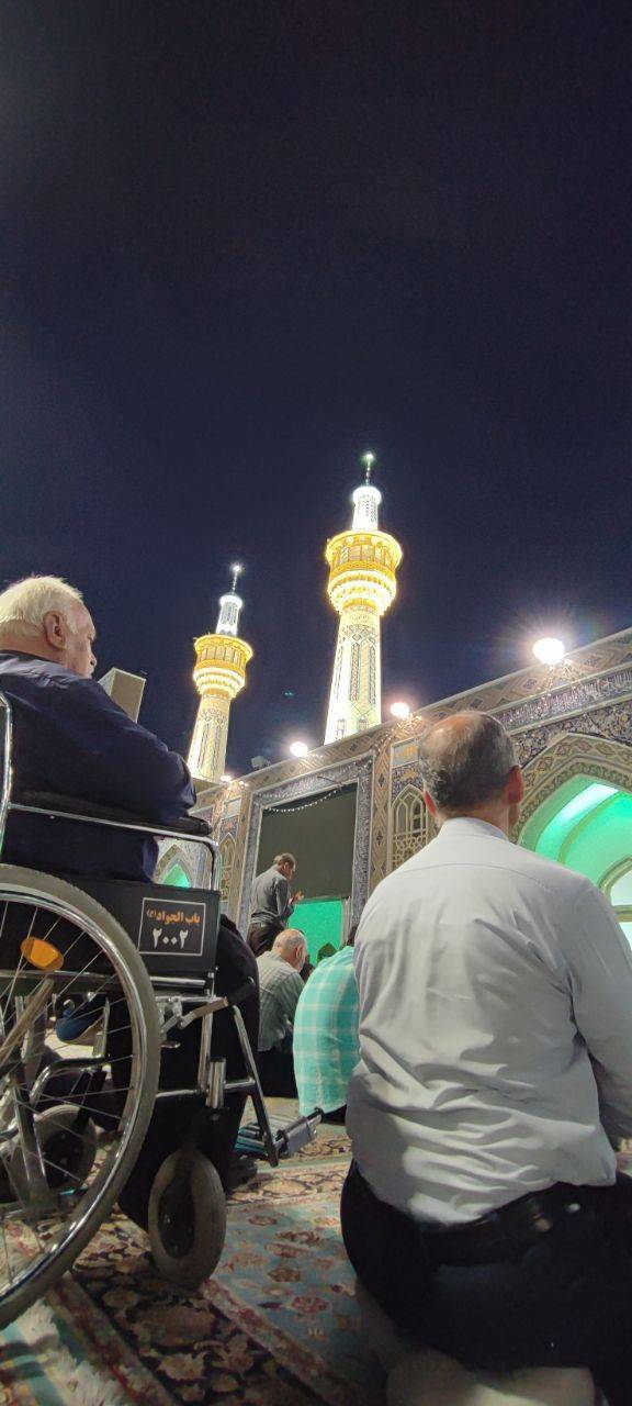 زائران در حرم