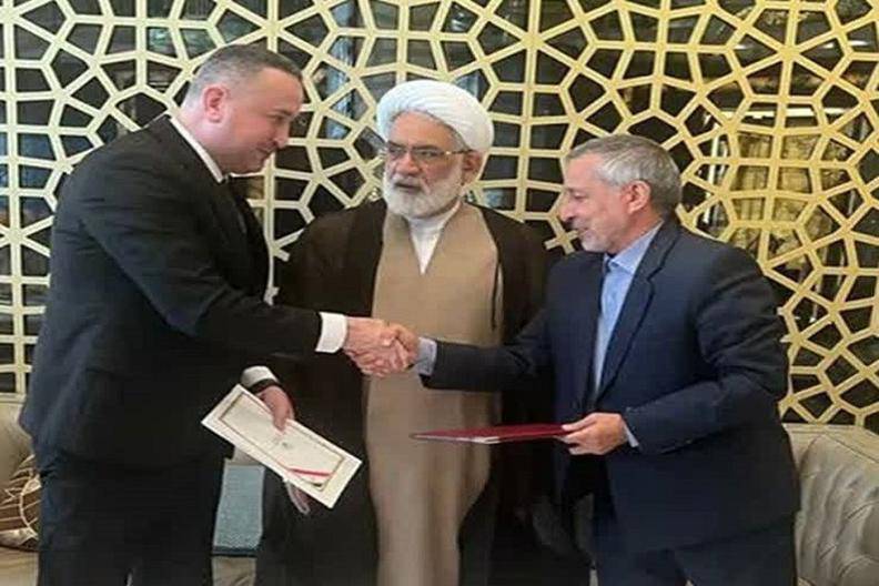سند همکاری قضایی بین دادستانی ایران و تاجیکستان منعقد شد