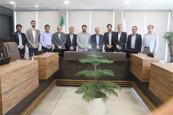لزوم تقویت هویت ملی ایرانی و اسلامی