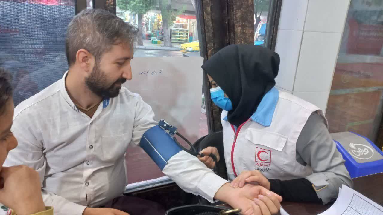 مشارکت بیش از ۲۷ هزار جوان عضو هلال احمر کردستان در برنامه های امدادی