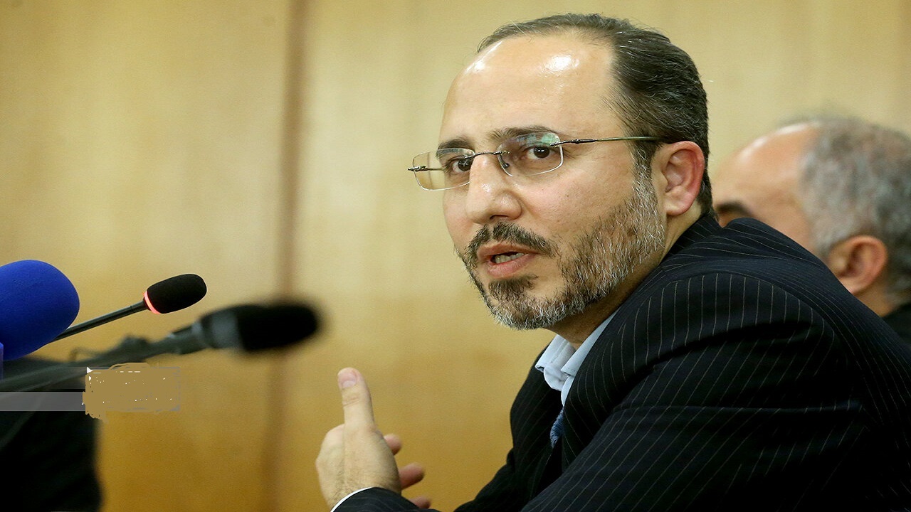 روایت اول رویداد‌های مختلف باید در اختیار ما باشد
