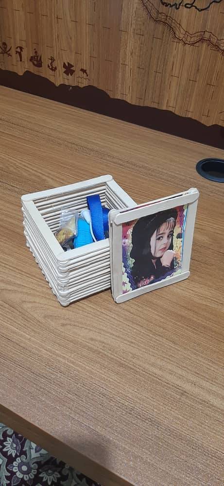 ساخت قاب عکس با چوب بستنی