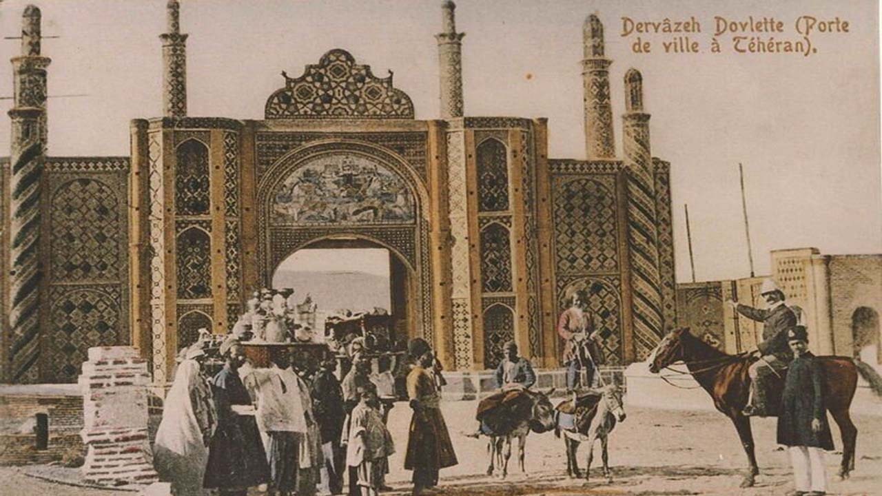 دروازه دولت در یک قاب تاریخی + عکس