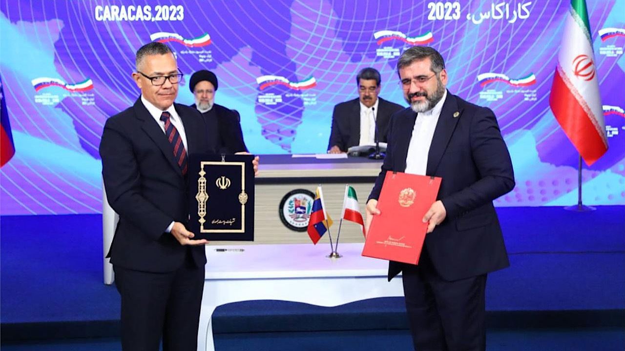 امضای تفاهم نامه جامع پنج ساله همکاری ایران و ونزوئلا