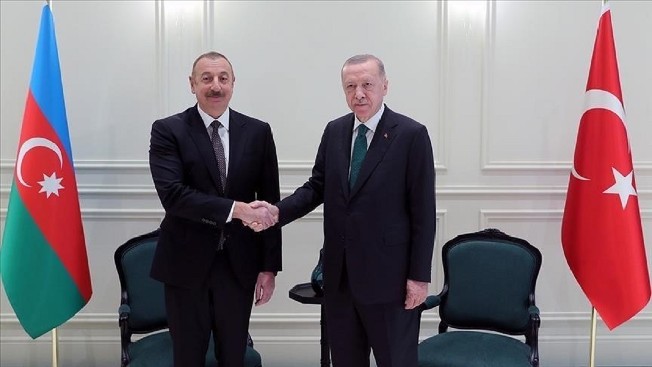 اردوغان مورد استقبال رسمی علی‌اف قرار گرفت