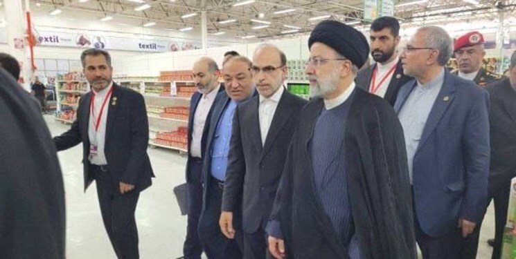 بازدید رئیسی از فروشگاه ایرانی مگاسیس در کاراکاس