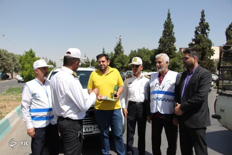 سیزدهمین مرحله آیین تجلیل از رانندگان قانون مدار در شیراز