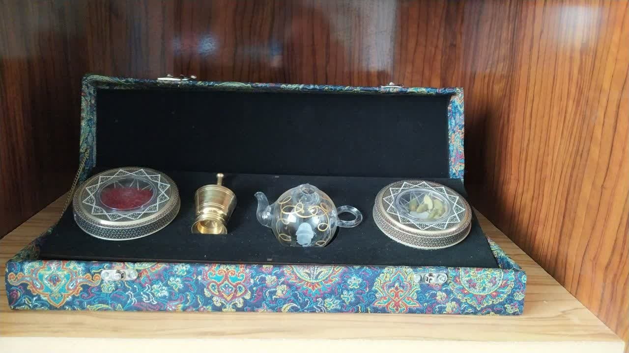 صدور ۲ مجوز واحد بسته بندی طلای سرخ در خراسان جنوبی