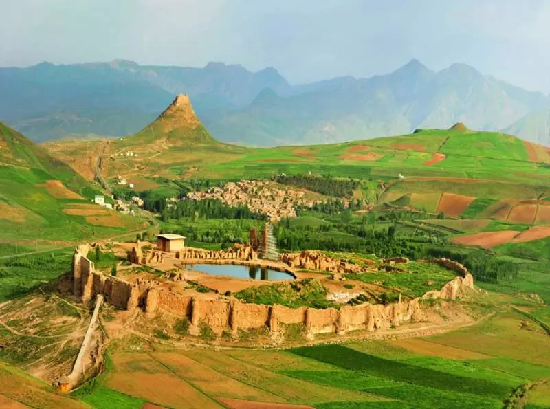دریاچه تخت سلیمان؛ دریاچه گنج