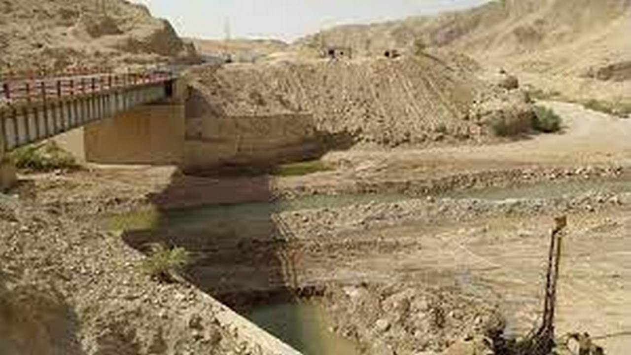 پیشرفت ۵۵ درصدی پروژه پل صلواتی مهران
