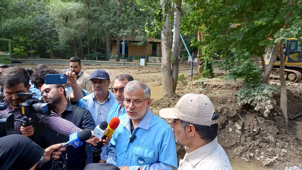 یک زن ۴۰ ساله درسیل جاده چالوس مفقود شد