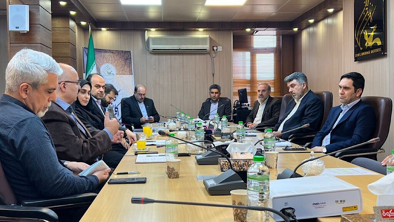 در نشست هم‌اندیشی بنیاد سعدی و فرهنگستان زبان چه گذشت؟