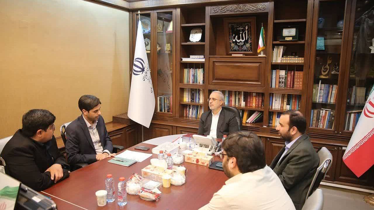 جشنواره بین‌المللی شعر مقاومت در کرمان برگزار می‌شود