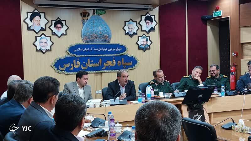 فارس نباید خام‌فروش محصولات تولیدی باشد