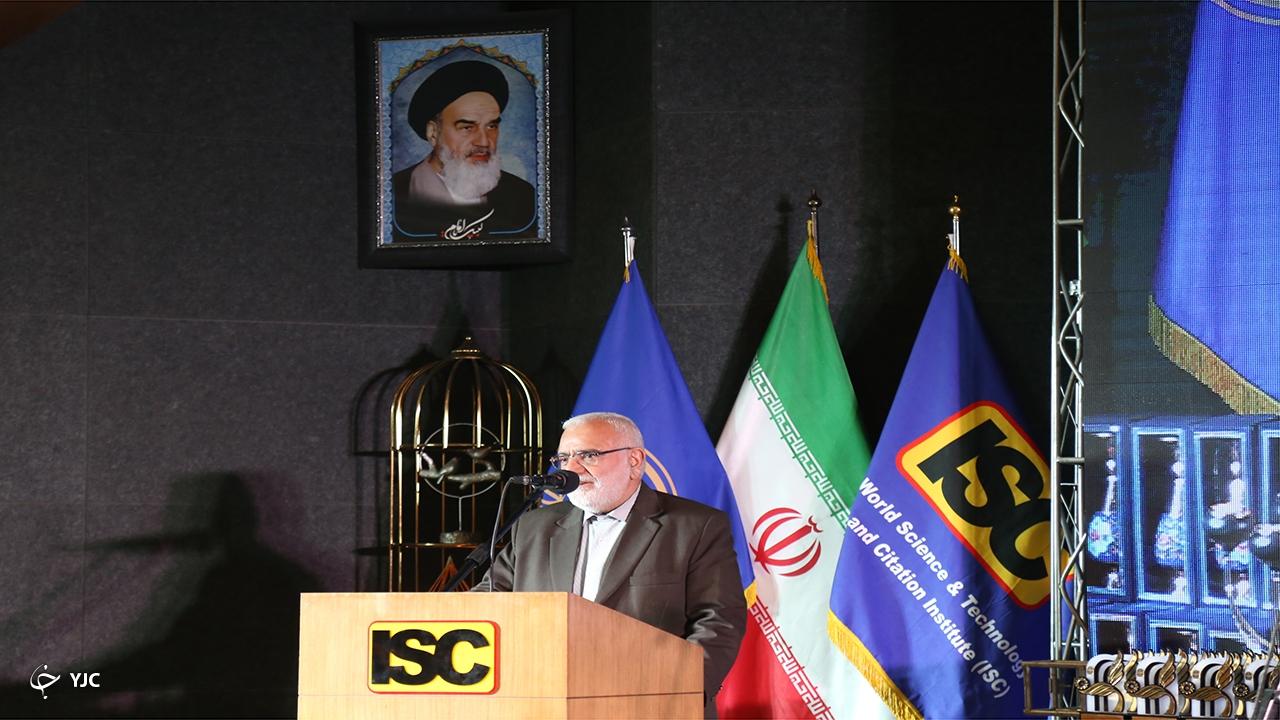 برگزاری جشن خودکفایی ۷۱۰۰ مددجوی کمیته امداد فارس