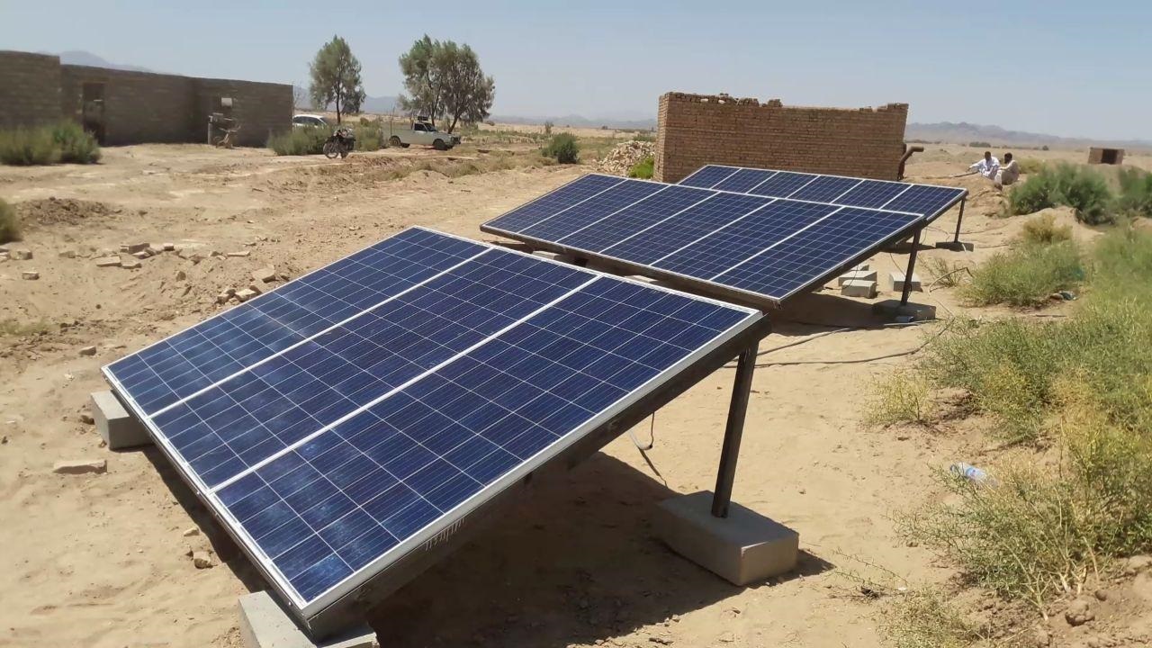 ۱۵۴۰۰ پنل خورشیدی برای مددجویان کمیته امداد سیستان و بلوچستان نصب می‌شود