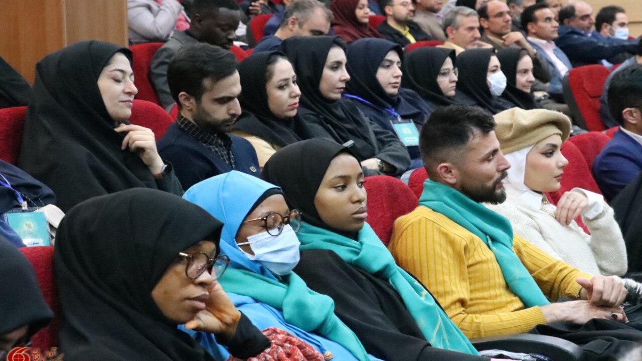 برگزاری مراسم فراغت از تحصیل دانشجویان خارجی دانشگاه آزاد اسلامی + فیلم