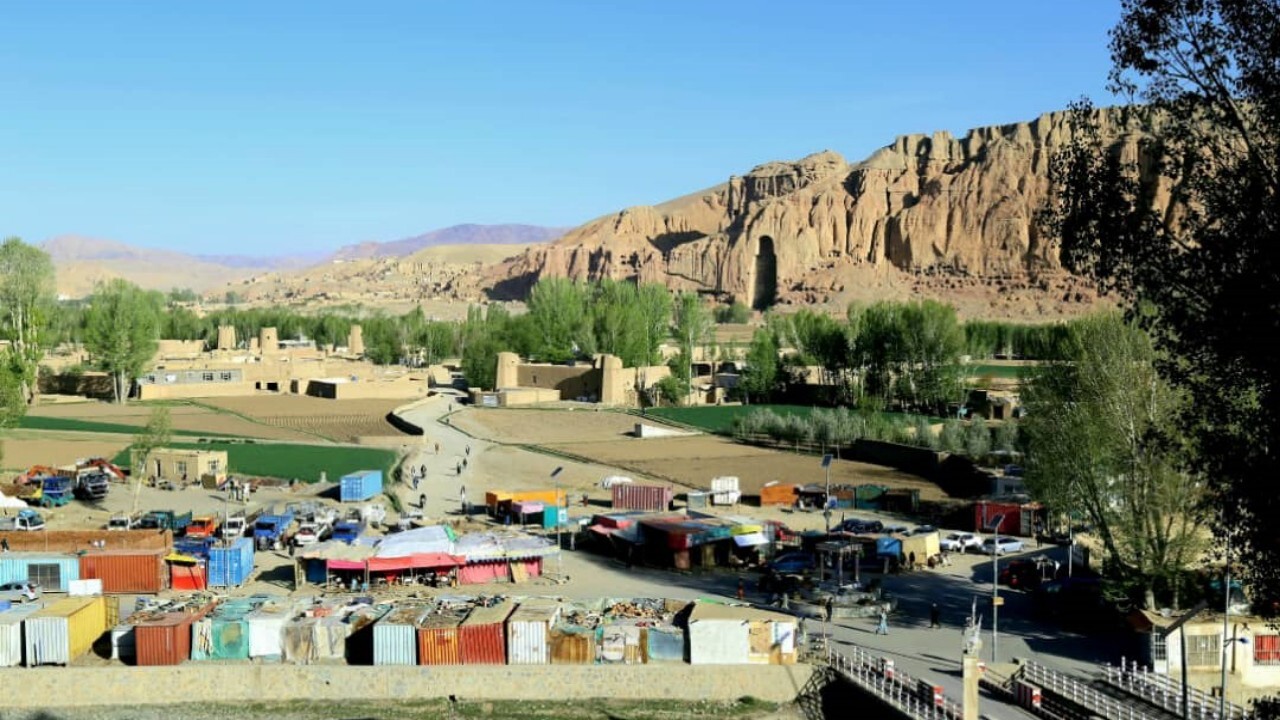 ۸ کشته و زخمی بر اثر حادثه رانندگی در بامیان