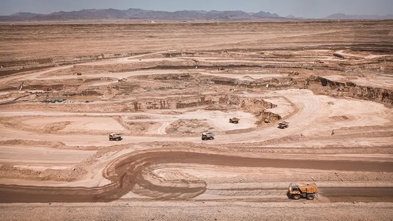 استخراج سنگ آهن از معدن D۱۹ در سه ماهه آخر سال