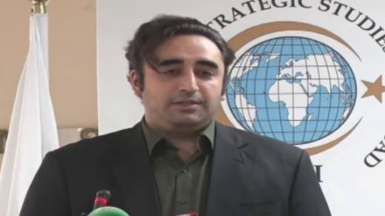 جامعه جهانی تعامل سازنده خود با افغانستان را حفظ کند