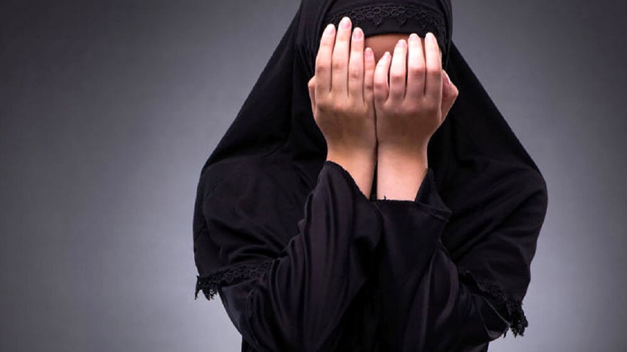 دام دختر ۱۷ ساله برای رانندگان خودرو‌های لوکس