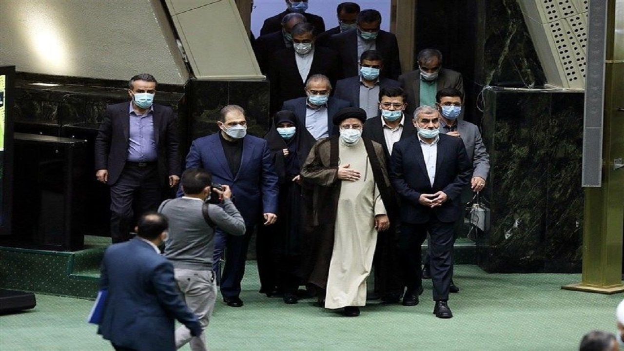 رئیسی وارد مجلس شد + فیلم