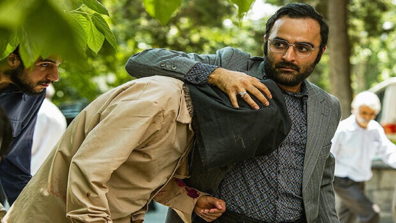 «مصلحت» روی پرده سینما‌های قم رفت