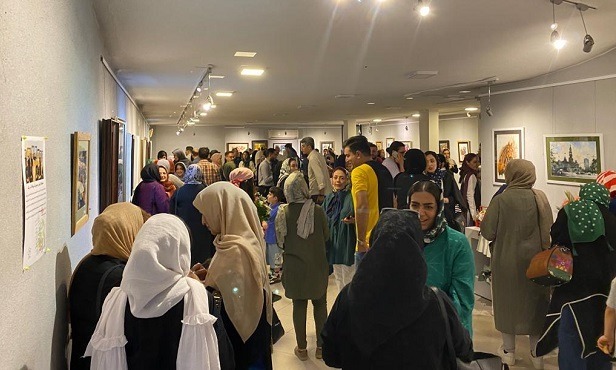 میزبانی نگارخانه فرهنگ قم از نمایشگاه نقاشی آبرنگ