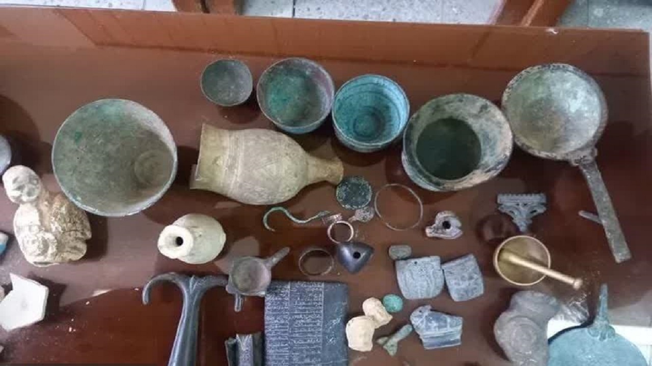 کشف و ضبط ۴۳ قلم اشیا تاریخی در شیروان