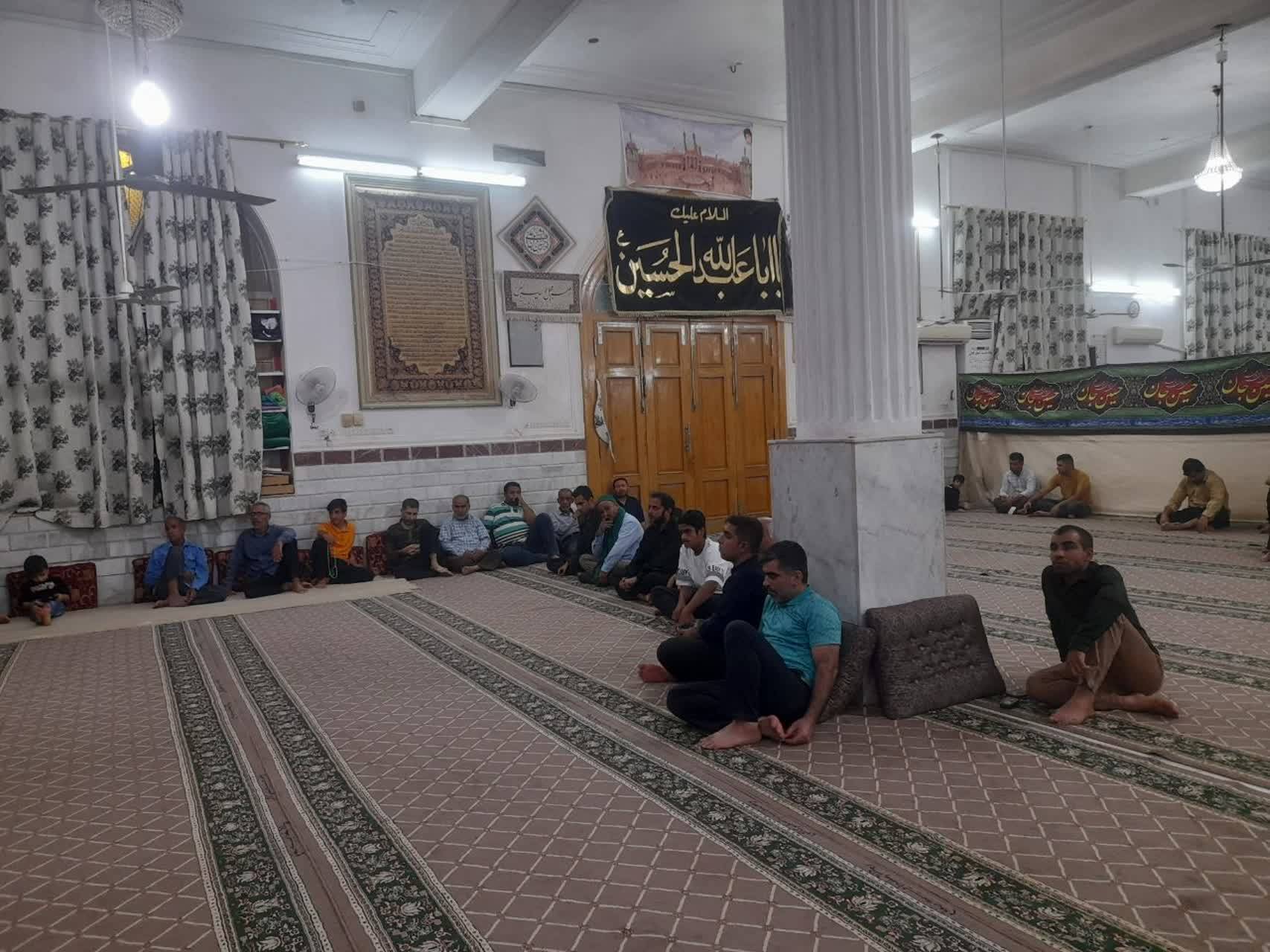 مراسم در حسینیه