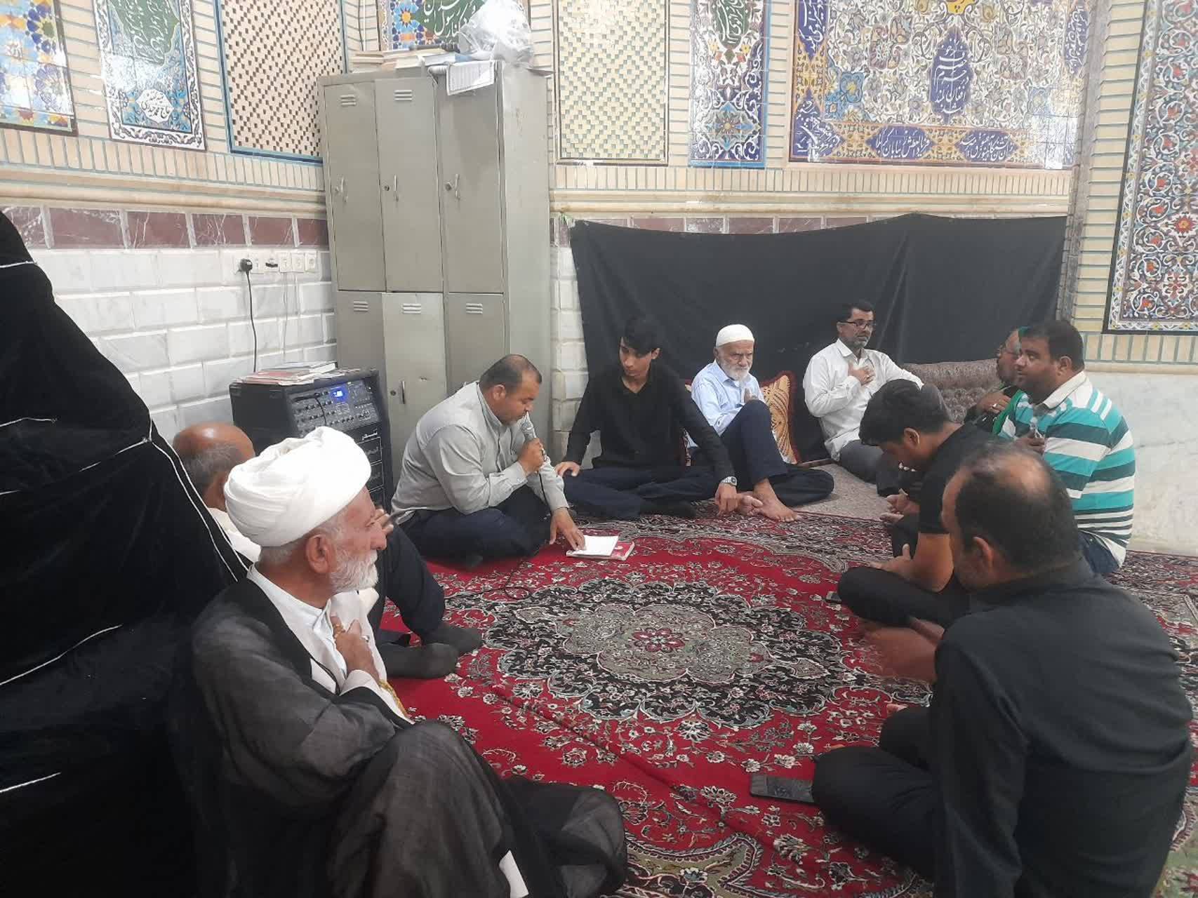 نوحه خوانی در مراسم شهادت