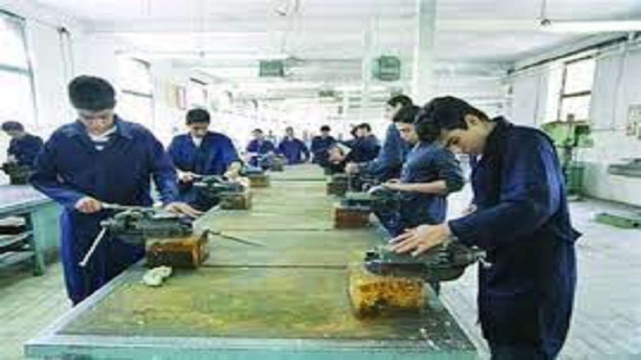 آموزش مهارت های فنی به افراد جویای کار شهرستان کهگیلویه