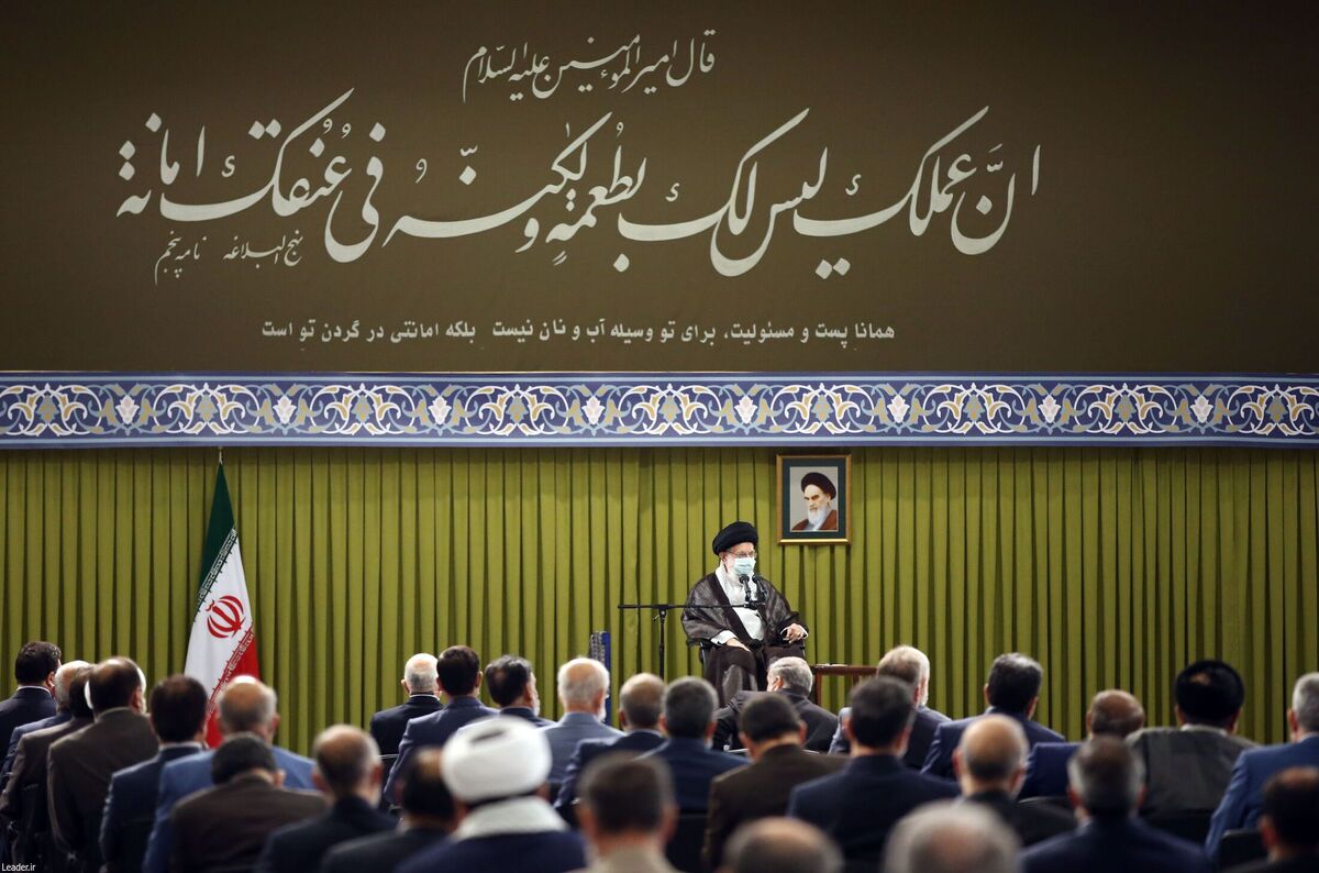 نباید تاریخ کشورمان را فراموش کنیم! + فیلم