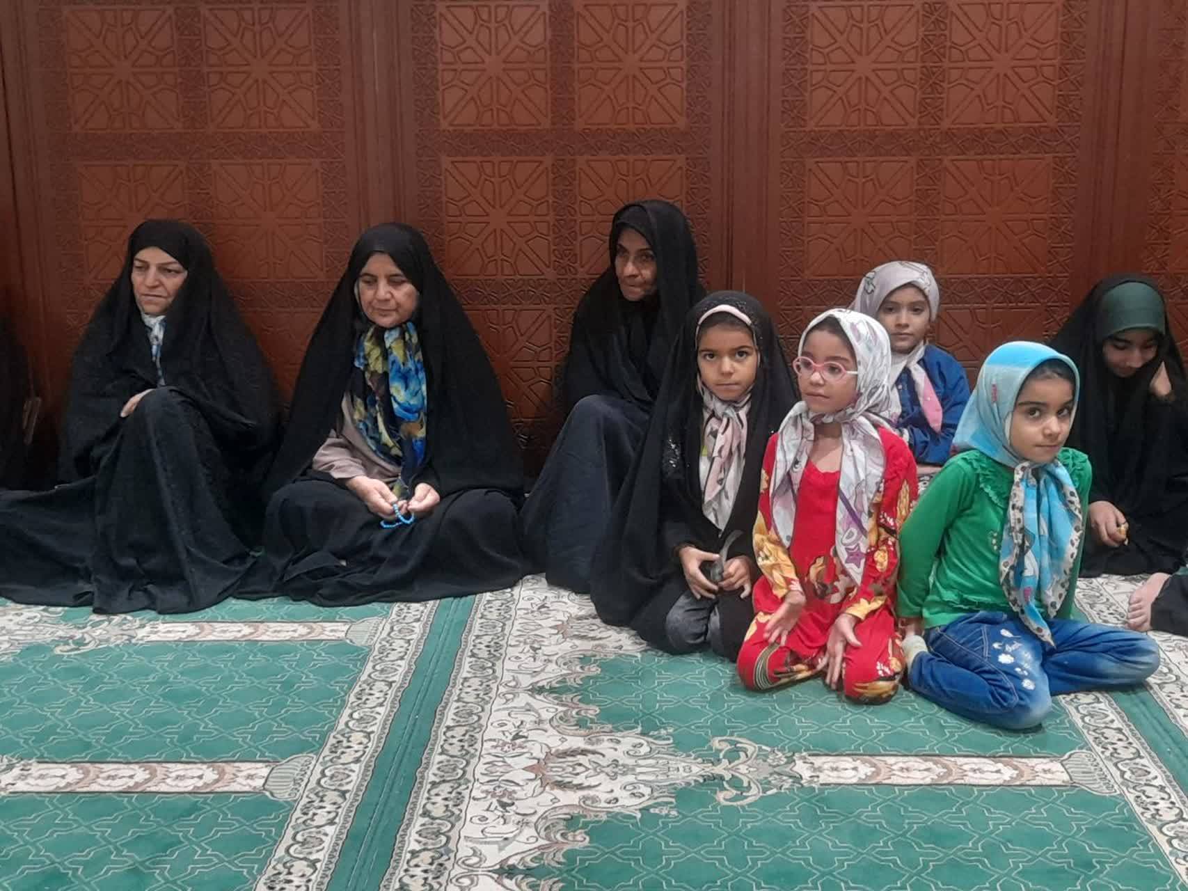 مراسم جشن در مسجد