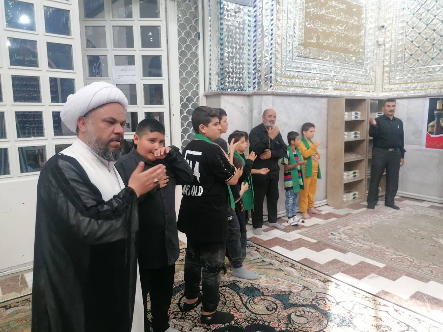 مراسم غبارروبی و عطر افشانی
