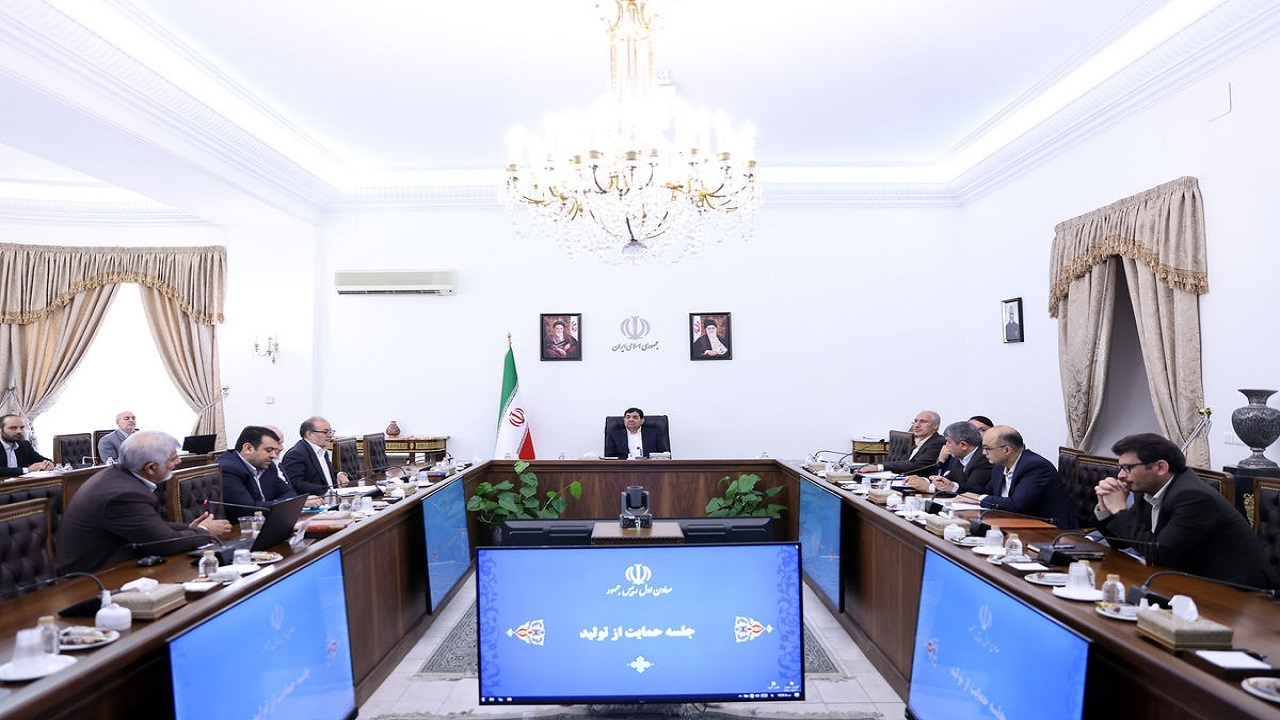 سرمایه گذاری بانک‌ها و صندوق توسعه ملی در ساخت ابرپروژه‌ها از مهمترین اقدامات دولت است