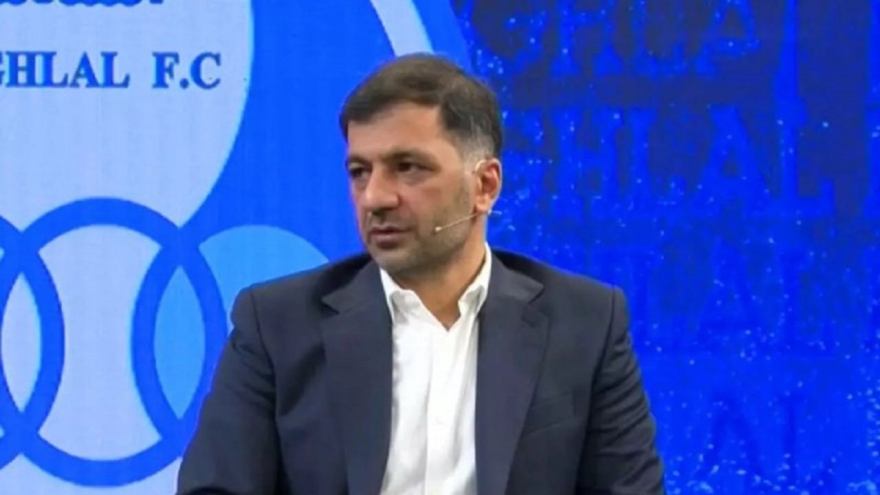 کریمی: صبر کنید نکونام هم می آید/ فردا با جواد قرارداد می بندیم