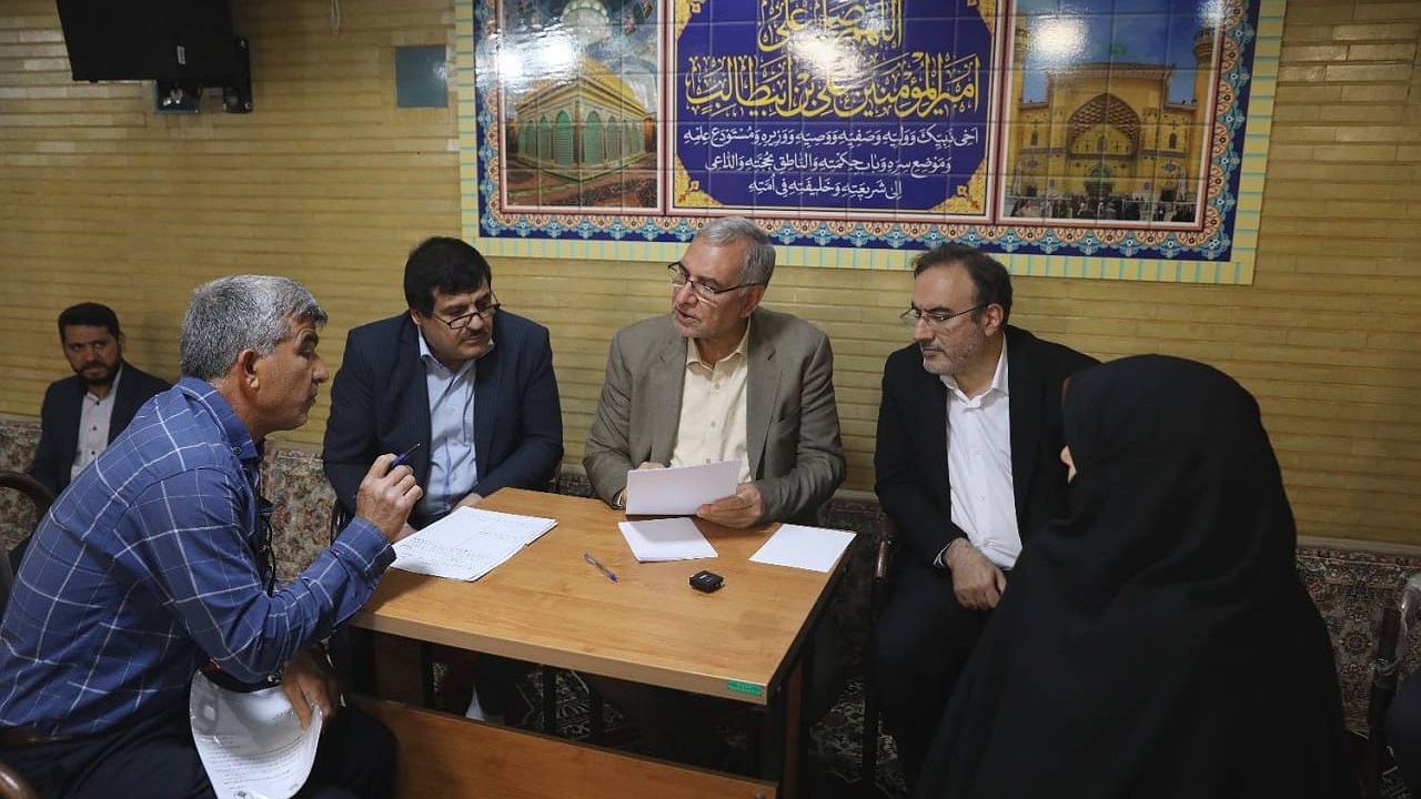 دیدار صمیمانه عین‌اللهی با کارکنان وزارت بهداشت
