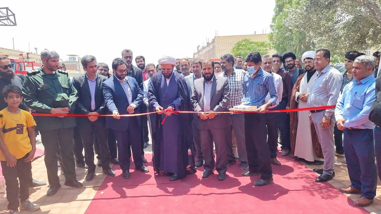 نمایشگاه عرضه مستقیم کالا در زرند گشایش یافت