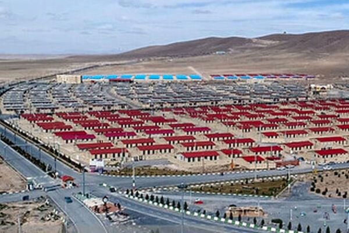 اهداء زمین به ۷۰۰ خانواده دارای سه فرزند و بیشتر