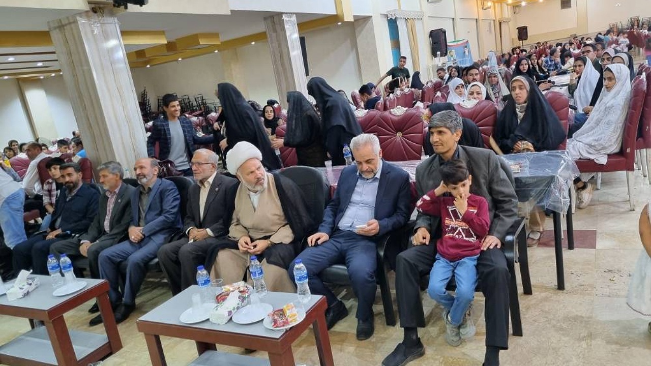 از ۱۰ زوج  در ارتش تجلیل شد
