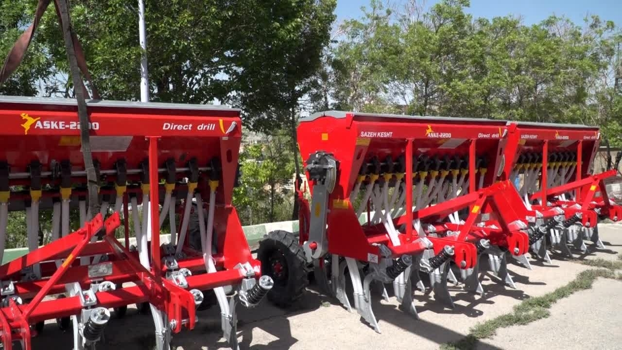 تجهیز ناوگان مکانیزاسیون کشاورزی چهارمحال و بختیاری به دستگاه‌های کشت مستقیم