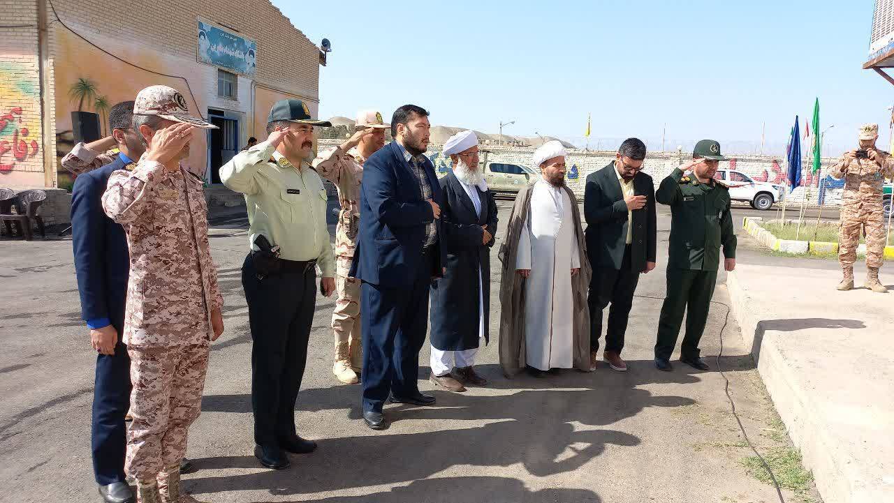 ادای احترام نظامیان