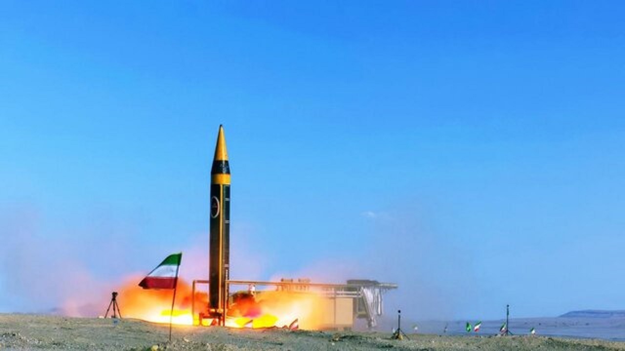 پیام موشک خرمشهر ۴ پاسخ پشیمان‌کننده به صهیونیست‌های کودک‌کش است