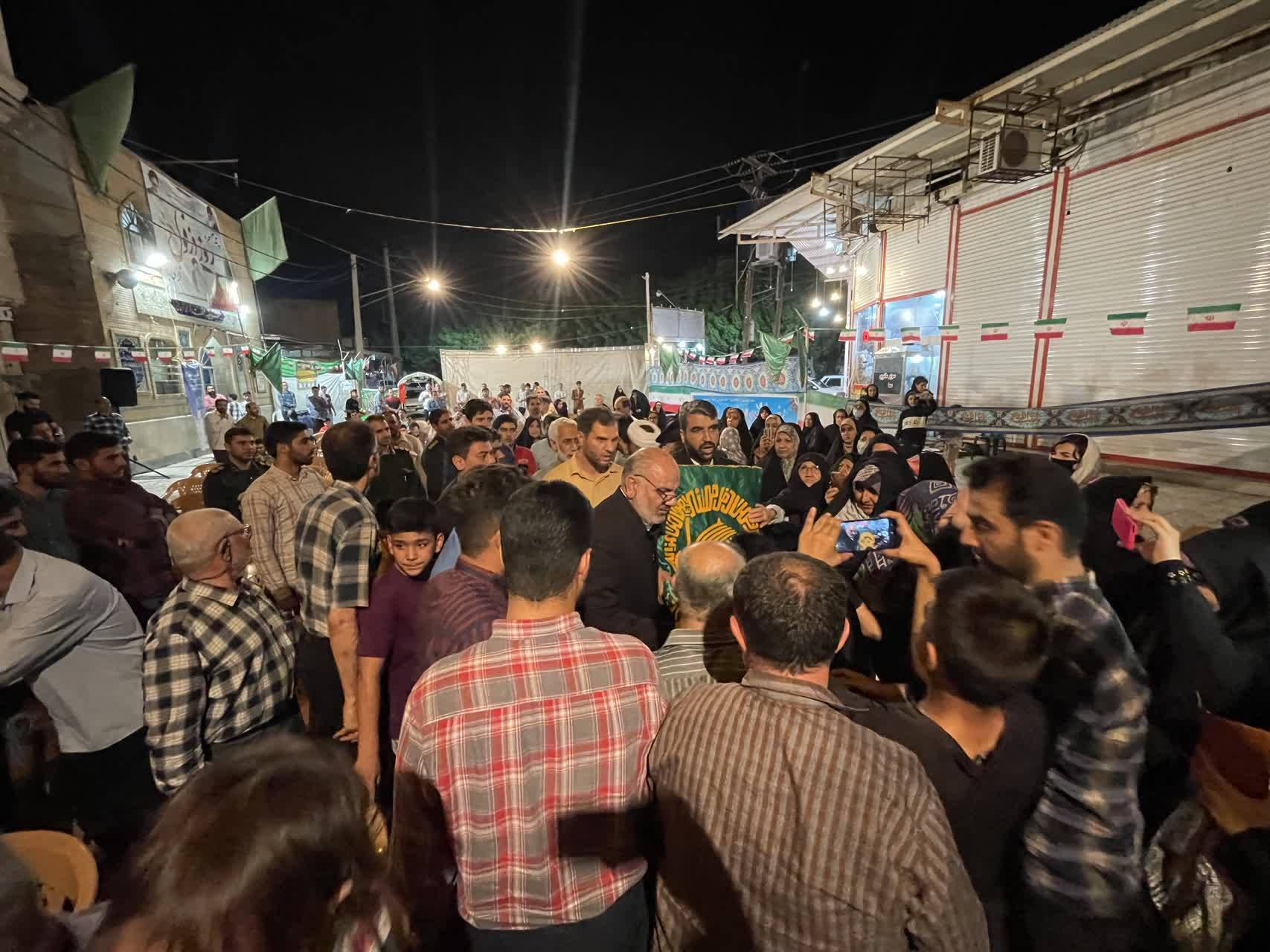 کاروان زیر سایه خورشید