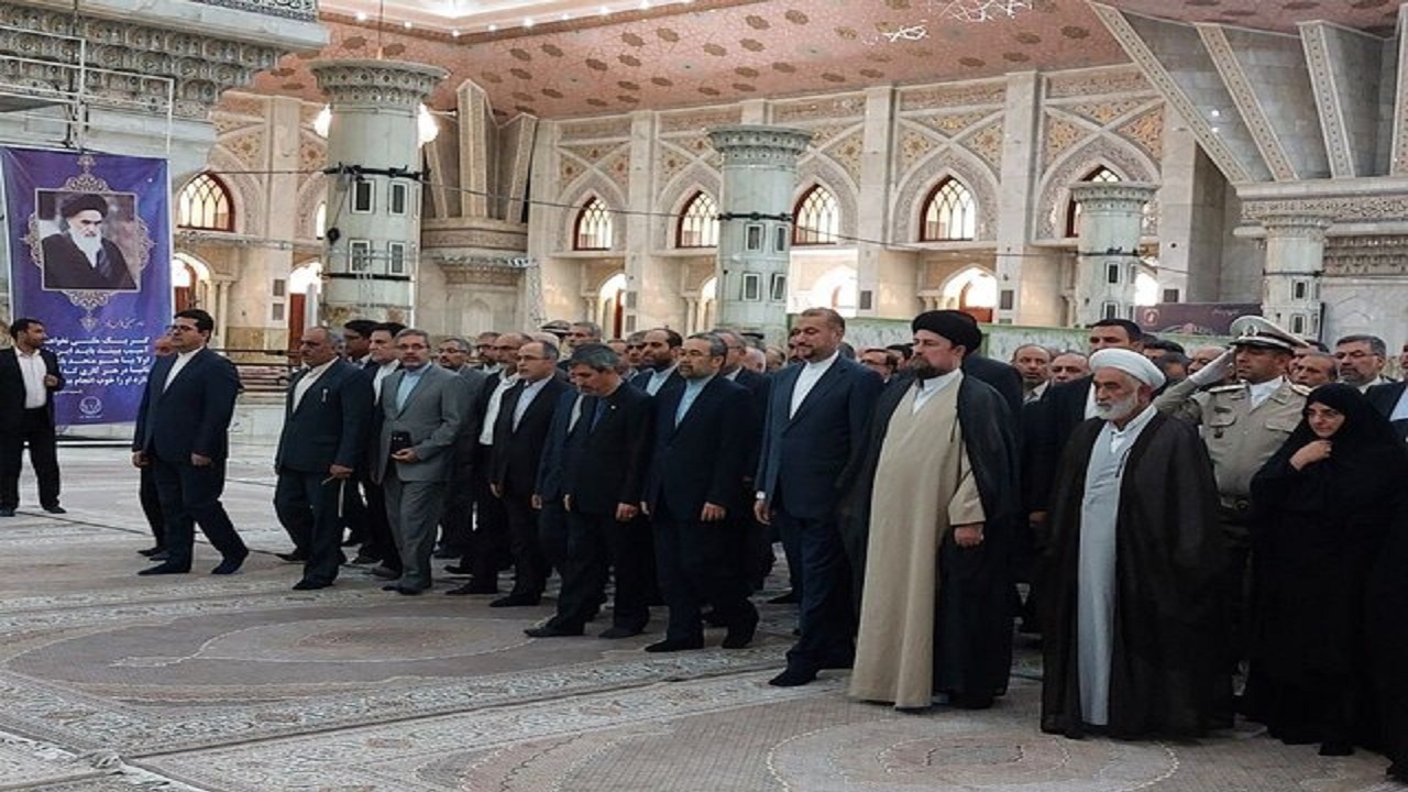 تجدیدمیثاق مقامات وزارت خارجه و سفرای ایران در خارج از کشور با آرمان‌های امام خمینی(ره)