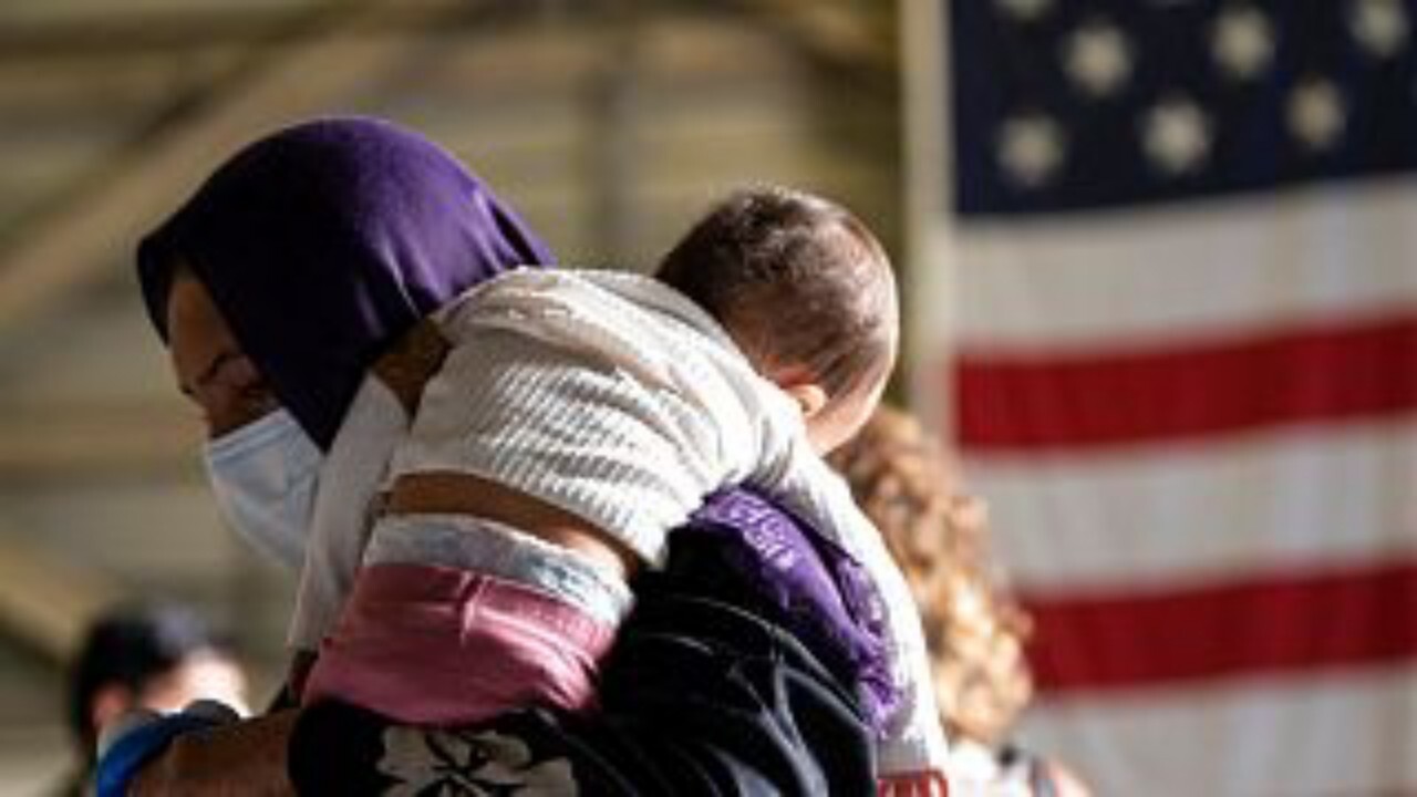 ادامه روند انتقال همکاران افغانستانی ایالات متحده به آمریکا