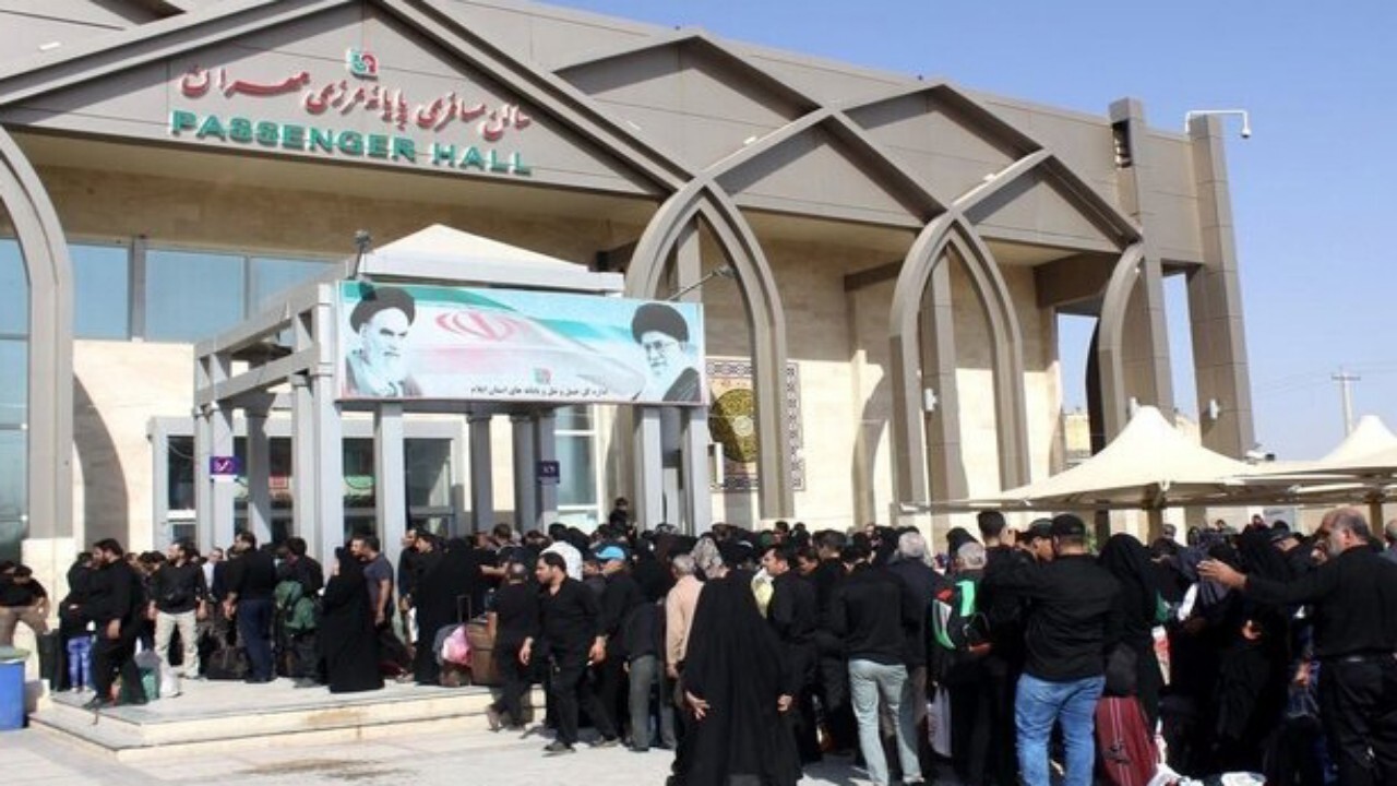 تردد بیش از ۶۰ هزار مسافر از مرز مهران + فیلم