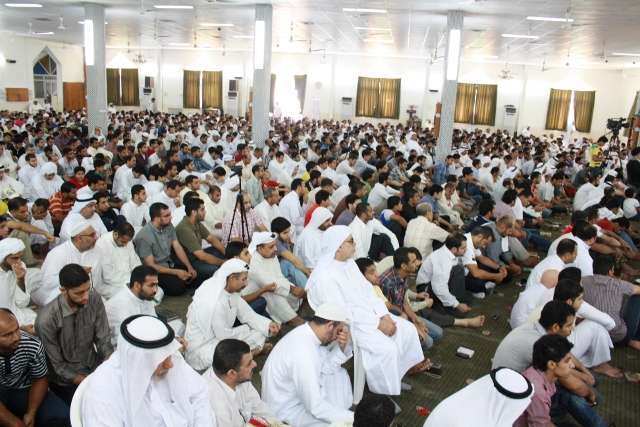 فریاد الموت اسرائیل در نماز جمعه بحرین + فیلم