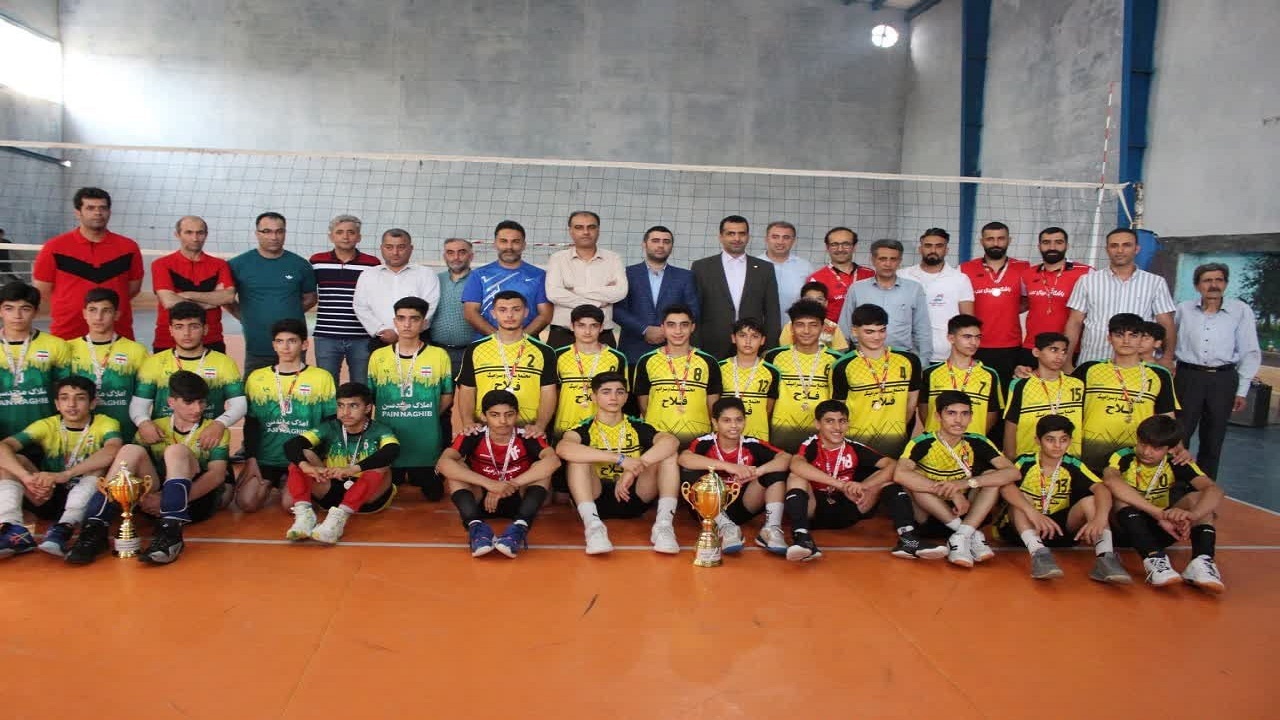قهرمانی و نایب قهرمانی ساری و هادی شهر در لیگ والیبال آینده سازان